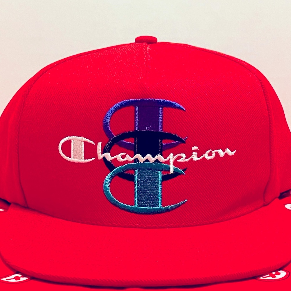 NWT/DS SUPREME CHAMPION STACKED C SNAPBACK (RED)
